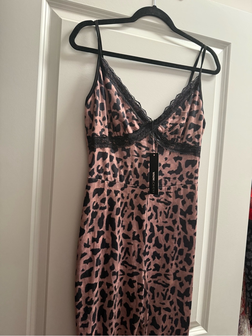 Leopard print lace trim jumpsuit - Picture 2 of 8